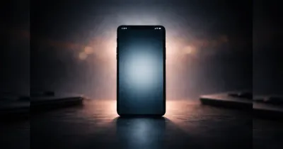 هاتف ذكي يعرض نافذة طلب أذونات في بيئة هادئة